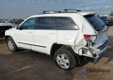 2013 Jeep Grand Cherokee Laredo z USA, uszkodzony, nr VIN 1C4RJEAG4DC648572